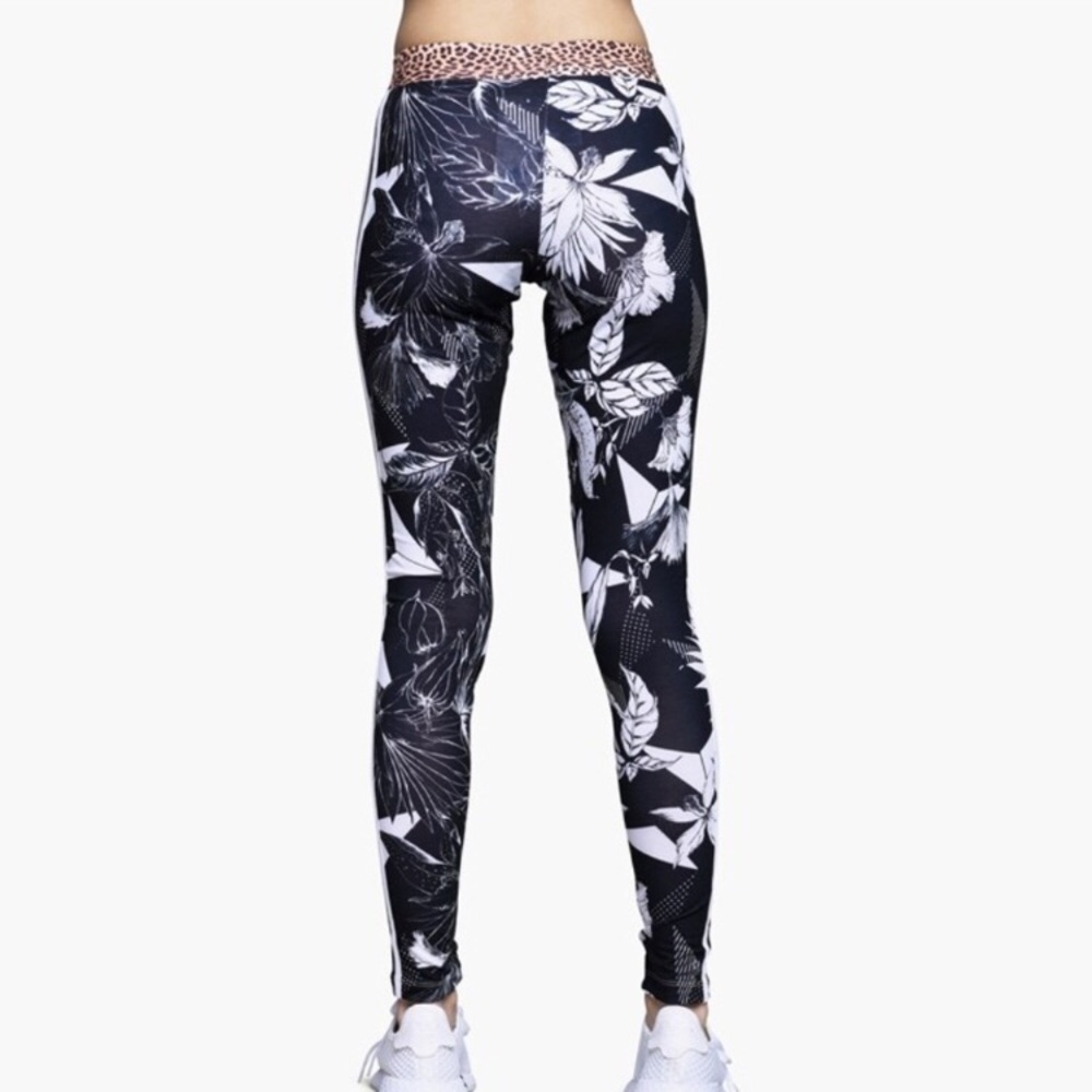 🏃🏻‍♀️Adidas Workout Leggings